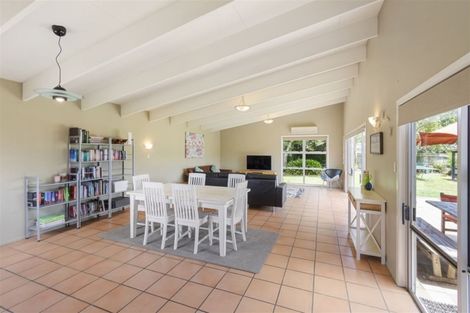 Photo of property in 9 Monument Road, Clevedon, Papakura, 2582