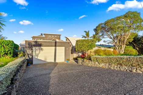 Photo of property in 68 Barrier View Road, Leigh, 0985