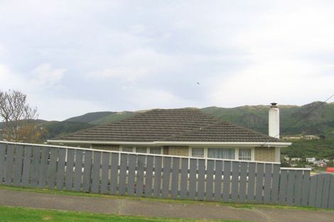 Photo of property in 12 Roberts Street, Tawa, Wellington, 5028
