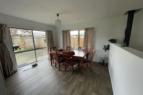 Photo of property in 81 Roberts Line, Kelvin Grove, Palmerston North, 4414