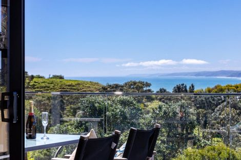 Photo of property in 6 Upper Wainui Road, Raglan, 3297