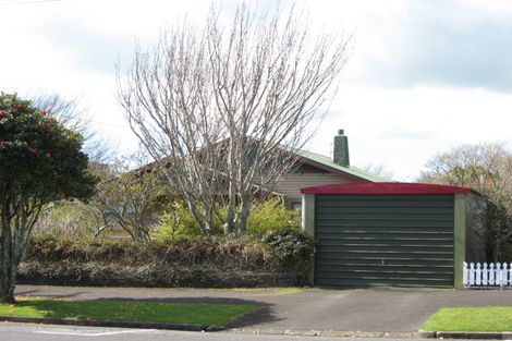 Photo of property in 19 Chilman Street, Strandon, New Plymouth, 4312
