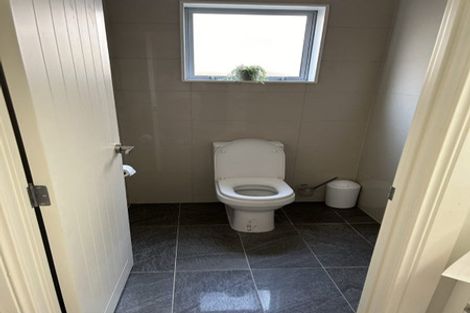 Photo of property in 6a Te Akau Crescent, Bucklands Beach, Auckland, 2012