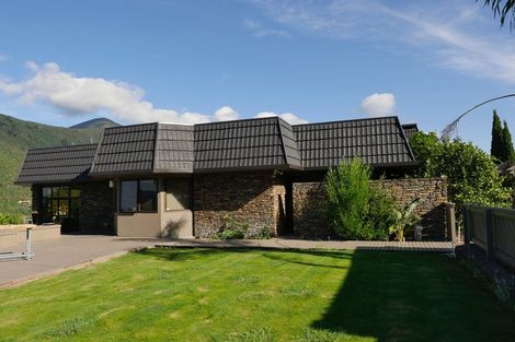 Photo of property in 41 Marina Drive, Waikawa, Picton, 7220