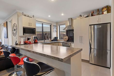 Photo of property in 100 Twin Oak Avenue, Papamoa Beach, Papamoa, 3118