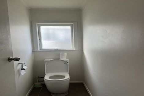 Photo of property in 9 Oteha Valley Road, Northcross, Auckland, 0632