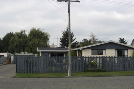 Photo of property in 18 John Street, Temuka, 7920