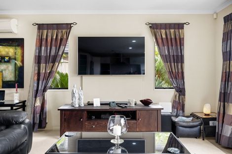 Photo of property in 21 Pine Harbour Parade, Beachlands, Auckland, 2018