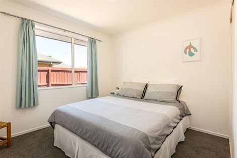 Photo of property in 7 Riverwood Boulevard, Redwood, Christchurch, 8051