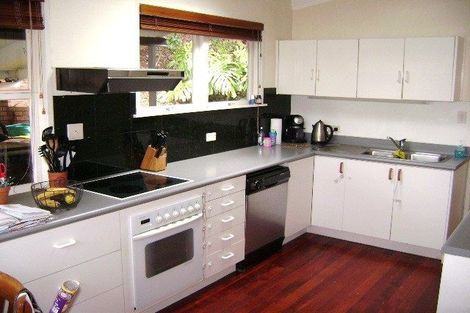 Photo of property in 62 Braemar Road, Castor Bay, Auckland, 0620