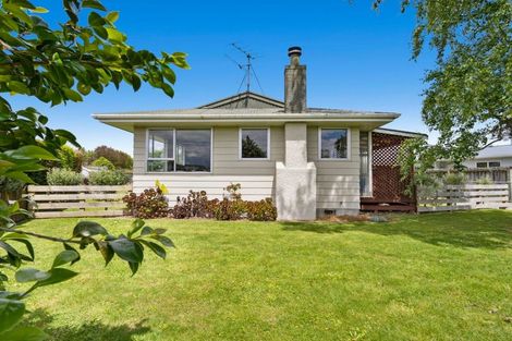 Photo of property in 23 Fisher Place, Carterton, 5713