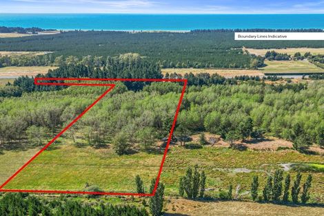 Photo of property in 2175 Main Road North, Sefton, Amberley, 7481