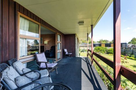 Photo of property in 76 Highbury Drive, Levin, 5510