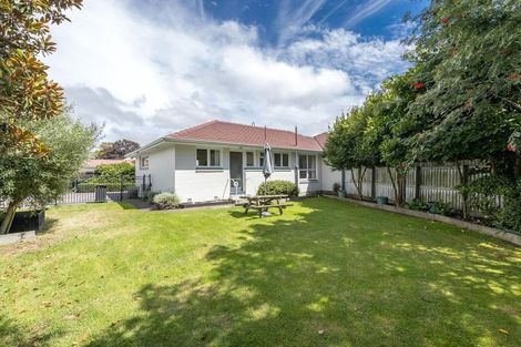 Photo of property in 2/4 Hudson Street, Bryndwr, Christchurch, 8053