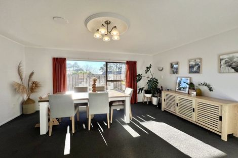 Photo of property in 9 Syntax Place, Conifer Grove, Takanini, 2112