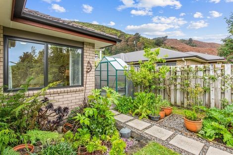 Photo of property in 6 Matuhi Street, Waikanae, 5036