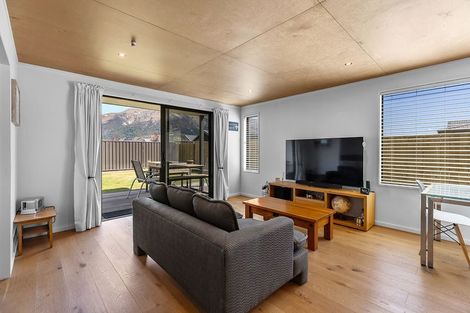 Photo of property in 28 Dunn Street, Lake Hawea, 9382