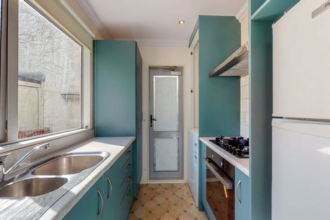 Photo of property in 27a Myrtle Crescent, Mount Cook, Wellington, 6021