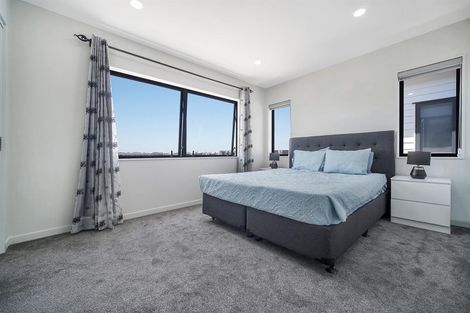 Photo of property in 67a Soaring Bird Drive, Takanini, 2112