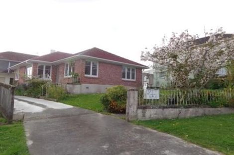 Photo of property in 11 Essex Street, Te Atatu South, Auckland, 0610