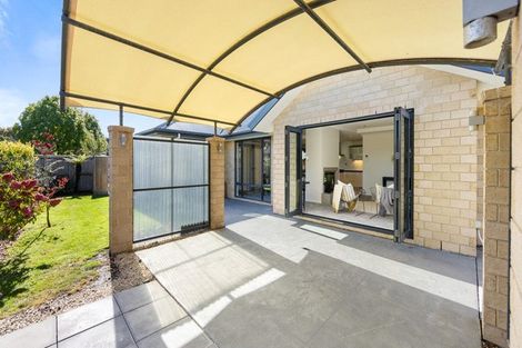 Photo of property in 19 Sovereign Gardens, Halswell, Christchurch, 8025