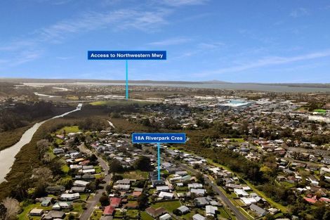 Photo of property in 18a Riverpark Crescent, Henderson, Auckland, 0610