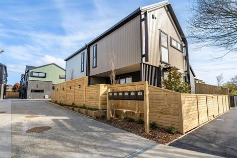 Photo of property in 2/8 Victoria Street, Ebdentown, Upper Hutt, 5018