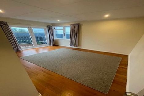 Photo of property in 23 Camden Street, Redwood, Christchurch, 8051