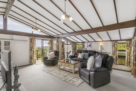 Photo of property in 18 Abbeygate Street, Birkdale, Auckland, 0626