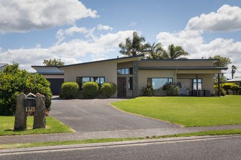 Photo of property in 111 Koutunui Road, Athenree, Katikati, 3177