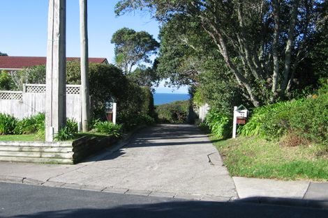 Photo of property in 33 Ocean View Road, Hatfields Beach, Orewa, 0931