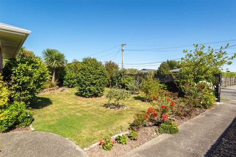 Photo of property in 61 Frensham Crescent, Woolston, Christchurch, 8062