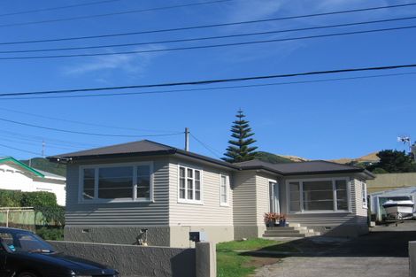 Photo of property in 30 Dr Taylor Terrace, Johnsonville, Wellington, 6037