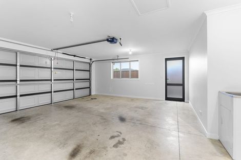 Photo of property in 18 Nukuroa Close, Waitara, 4320