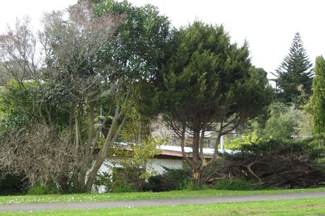 Photo of property in 65 Seaview Road, Marfell, New Plymouth, 4310
