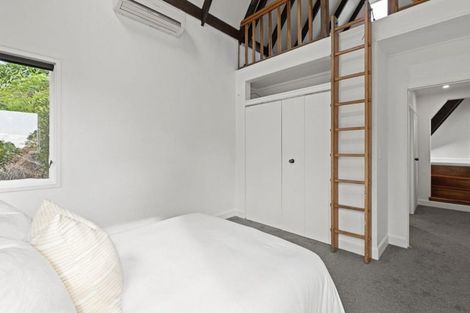 Photo of property in 20 Shakespeare Road, Bastia Hill, Whanganui, 4500