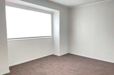 Photo of property in 24 Wagon Road, Stokes Valley, Lower Hutt, 5019