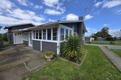 Photo of property in 40 Evans Road, Weymouth, Auckland, 2103