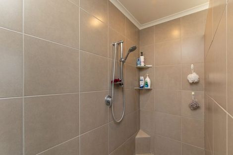 Photo of property in 48 Tennyson Avenue, Kelvin Grove, Palmerston North, 4414