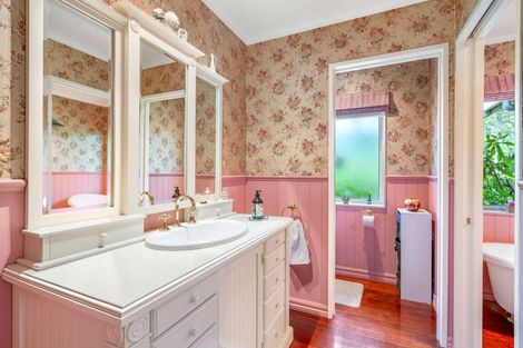 Photo of property in 11 Te Pahi River Drive, Paparoa, Maungaturoto, 0583