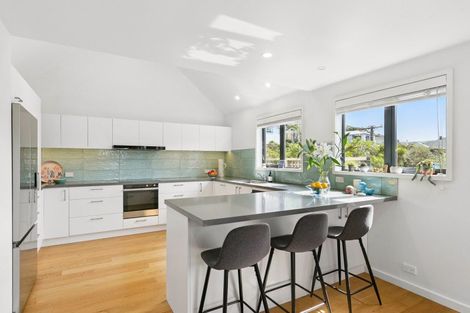 Photo of property in 11 Punjab Street, Khandallah, Wellington, 6035