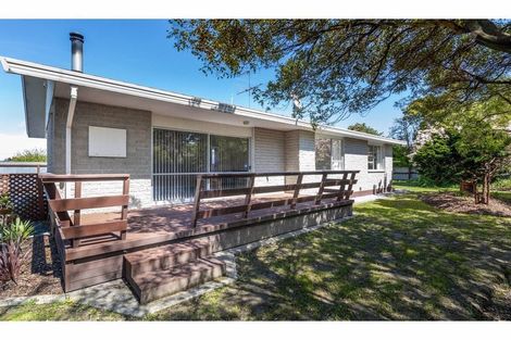 Photo of property in 13 Main North Road, Woodend, 7610