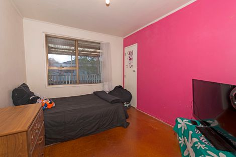 Photo of property in 3 Glucina Place, Glen Eden, Auckland, 0602
