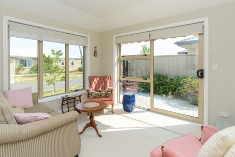 Photo of property in 6 Gregory Grove, Clive, 4102