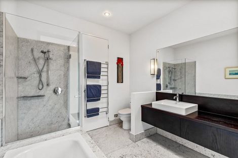 Photo of property in 20 Oscar Road, Greenhithe, Auckland, 0632