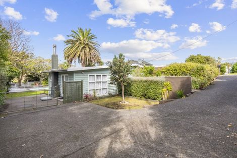 Photo of property in 36 Golf Road, Paraparaumu Beach, Paraparaumu, 5032