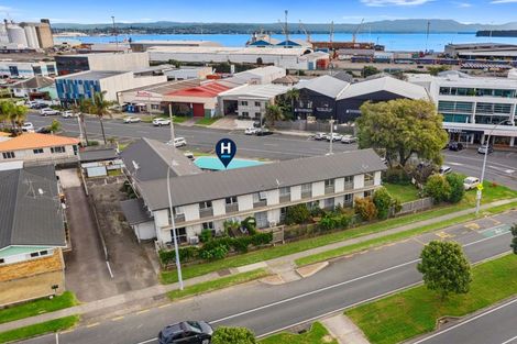 Photo of property in 350 Maunganui Road, Mount Maunganui, 3116
