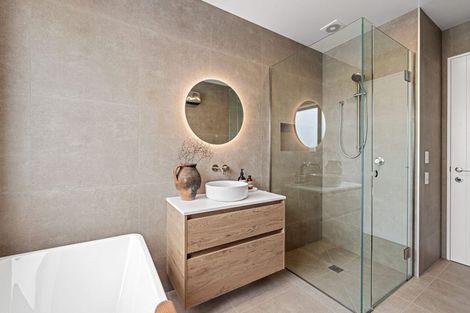 Photo of property in 17 Bradshaw Terrace, Riccarton, Christchurch, 8011