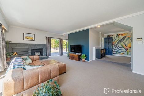 Photo of property in 13 Stratton Street, Normandale, Lower Hutt, 5010