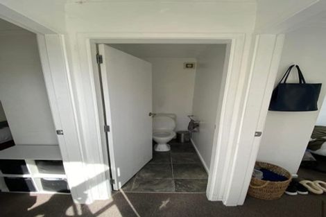 Photo of property in 140 Raroa Road, Aro Valley, Wellington, 6012